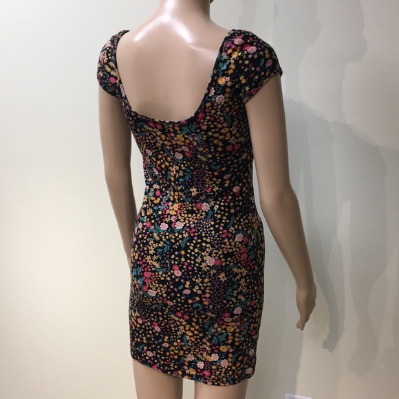 Zara Black Floral Mini dress LAST CHANCE - Picture 2 of 4